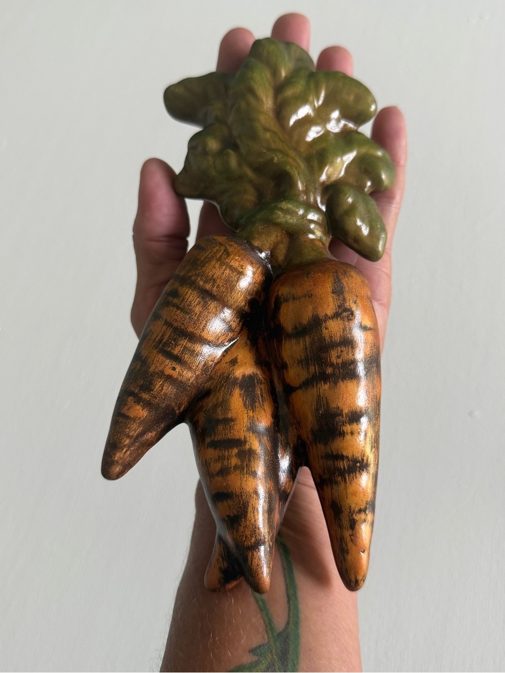 2 Vintage 1970’s Ceramic Vegetable Wall Plaque Decor Retro Kitchen - Picture 6 of 7